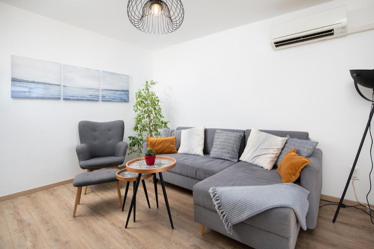 Top Floor Sunset Apartment Пула Экстерьер фото